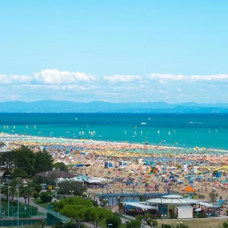 Comfy With Balcony And Ac Bibione
